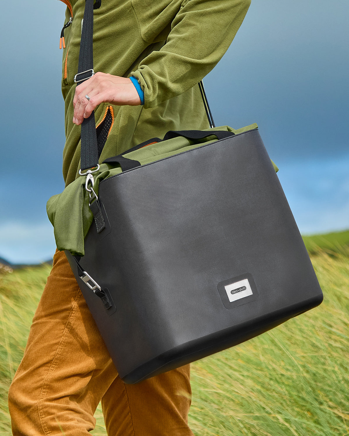 INSULATED COOLER BAG